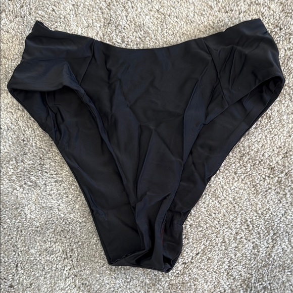 One-Shoulder Black Bikini Set - Picture 5 of 5